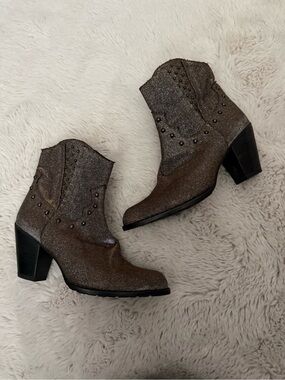 Women's Metallic Studded Western Ankle Boots